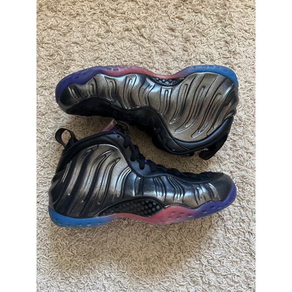 Nike Air Foamposite One Gradient Soles Size 7 US Men’s